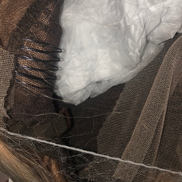 ✨TAMI 28” OMBRÉ BLONDE STRAIGHT LACE-FRONT ✨ NWT - Picture 8 of 8